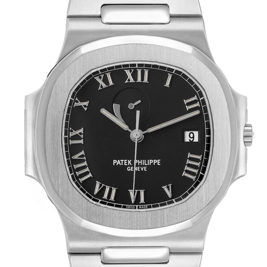 Standard Roman dial, close view without Tiffany signature or XIII at eight. · Photo: Sotheby’s · © Sotheby’s, used with permission · Source: https://www.sothebys.com/en/buy/_patek-philippe-nautilus-reference-3710-4947